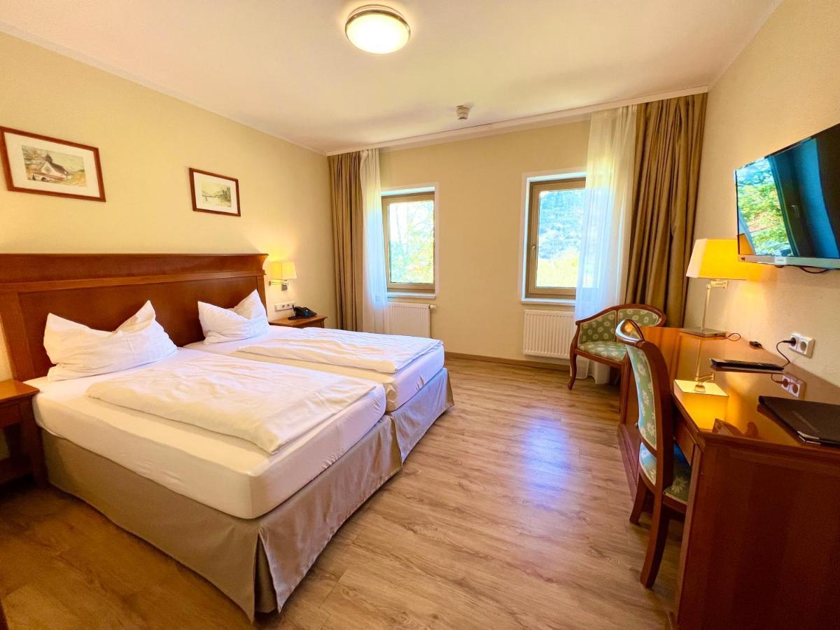 Hotel Baerenstueberl Schönau am Königssee الغرفة الصورة